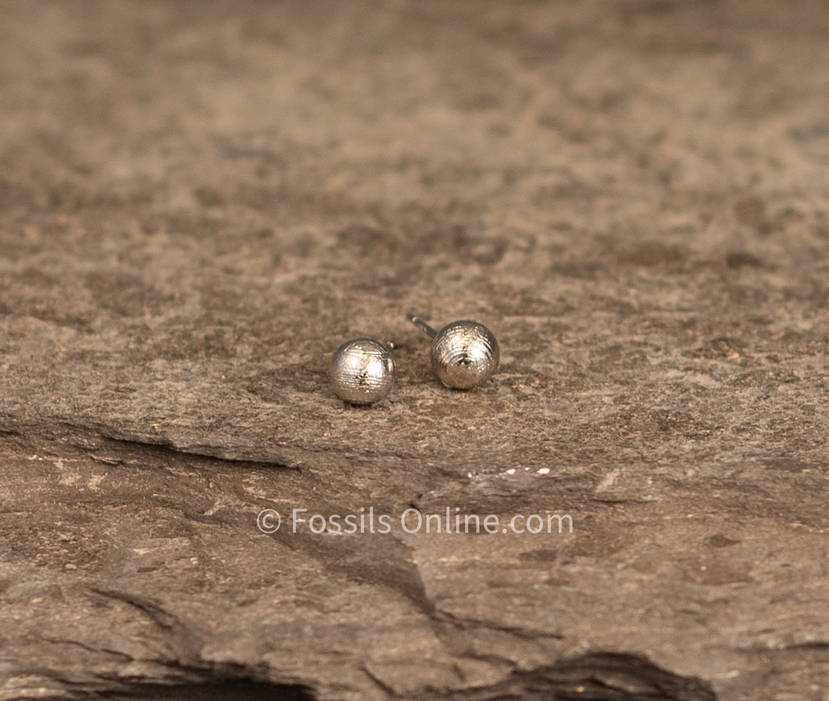 Muonionalusta Meteorite Bead Studs