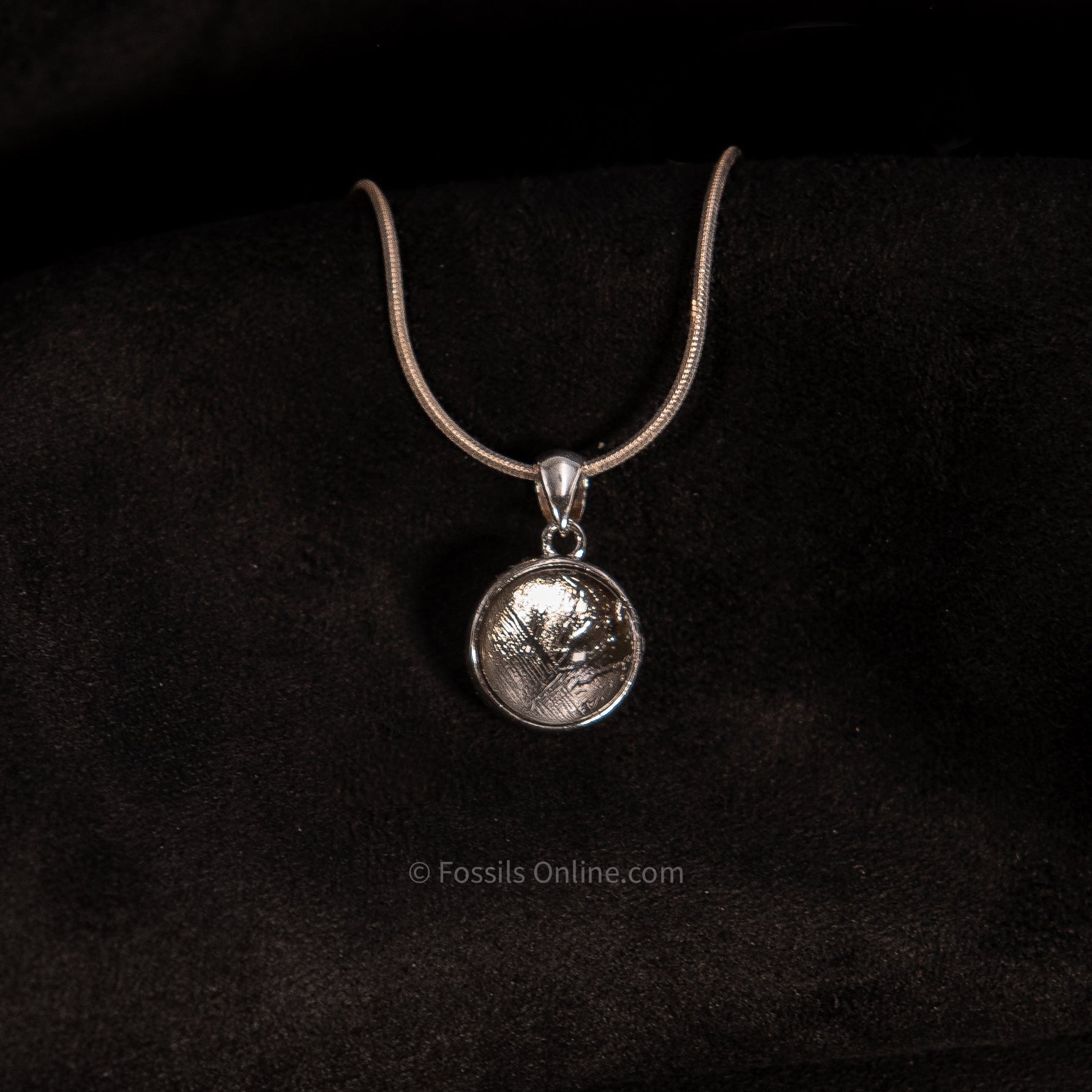 Muonionalusta Meteorite Globe Pendant .925
