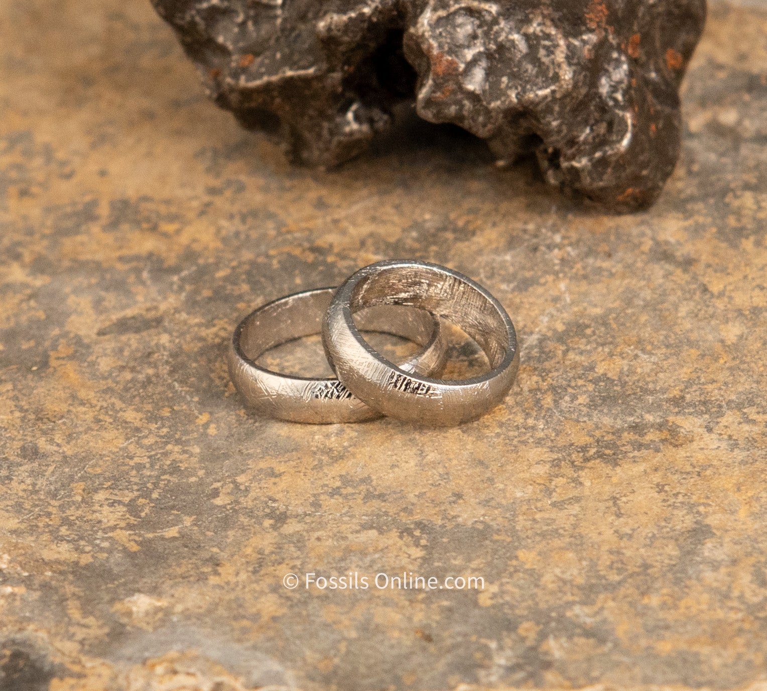 Muonionalusta Meteorite Wedding Band