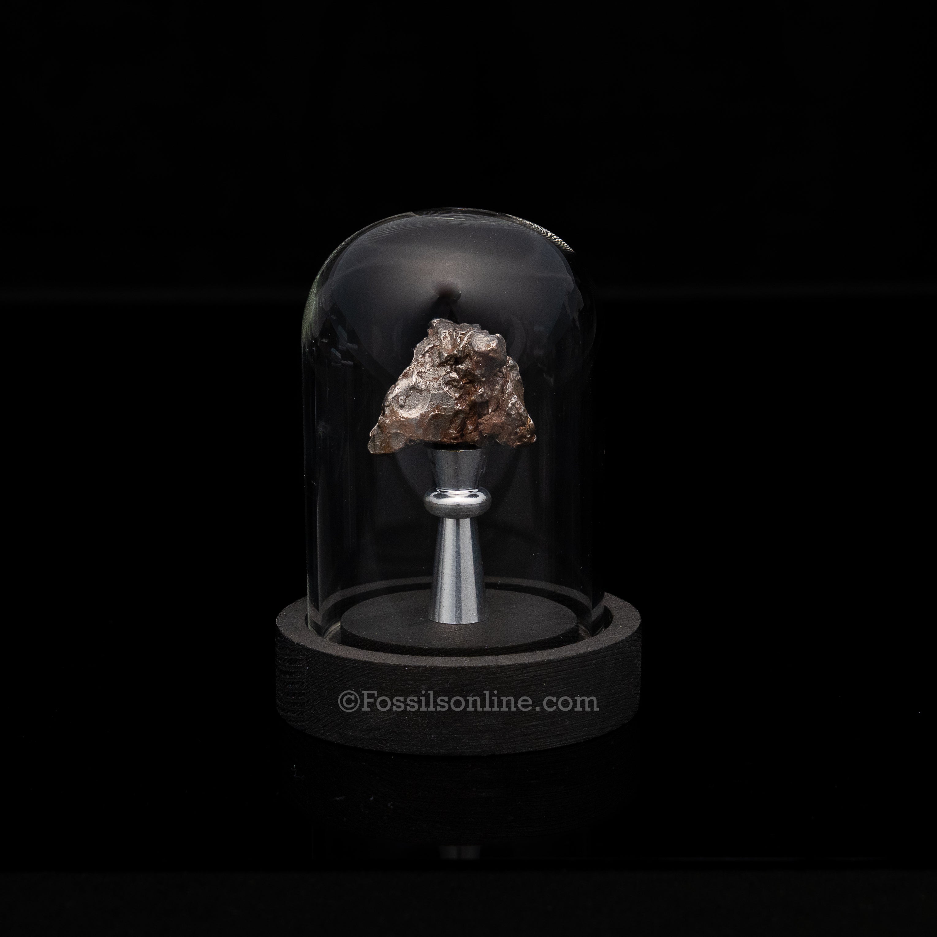 Canyon Diablo Meteorite in a dome